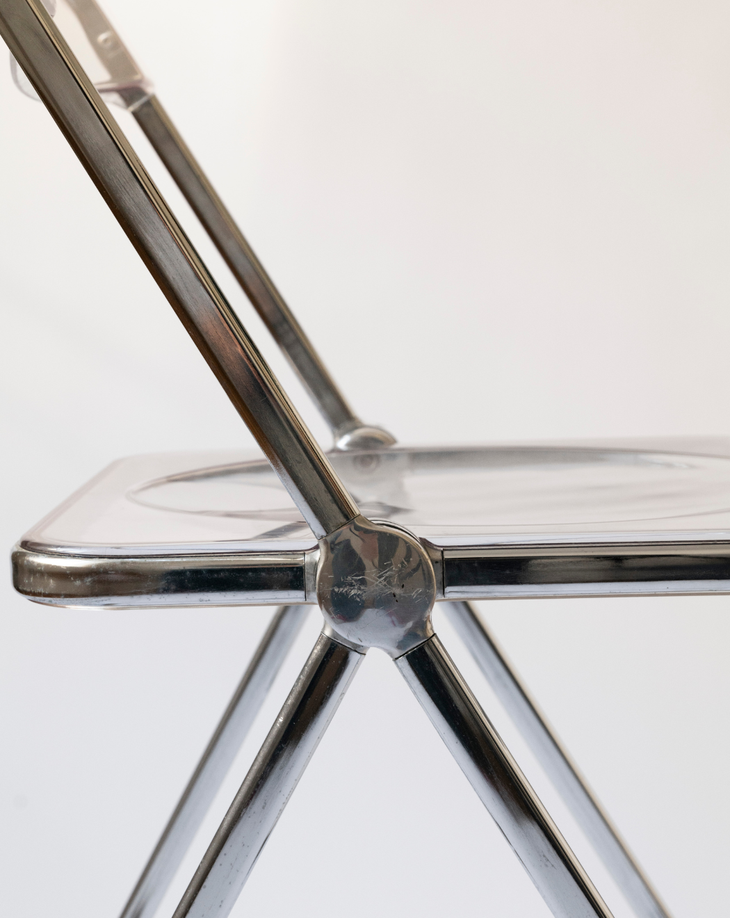 Plia Chair